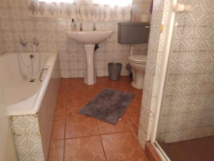 3 Bedroom Property for Sale in Meiringspark Ext 2 North West